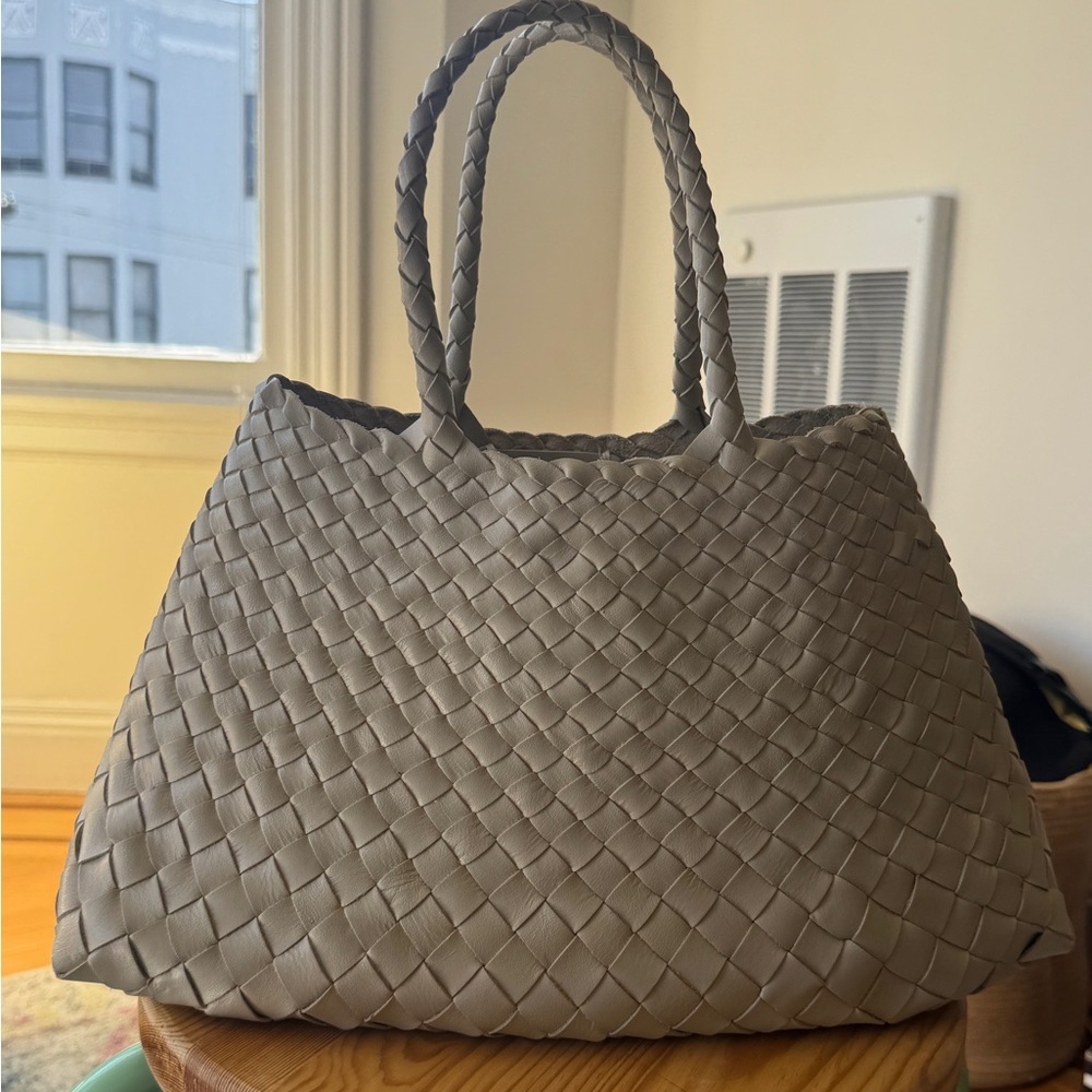 santa croce small dragon diffusion purse in pearl - Picture 10 of 11